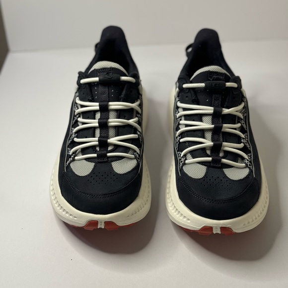 UGG BLACK/ WHITE CA805 V2 REMIX LEATHER SNEAKERS, MEN US 8 - Picture 3 of 9